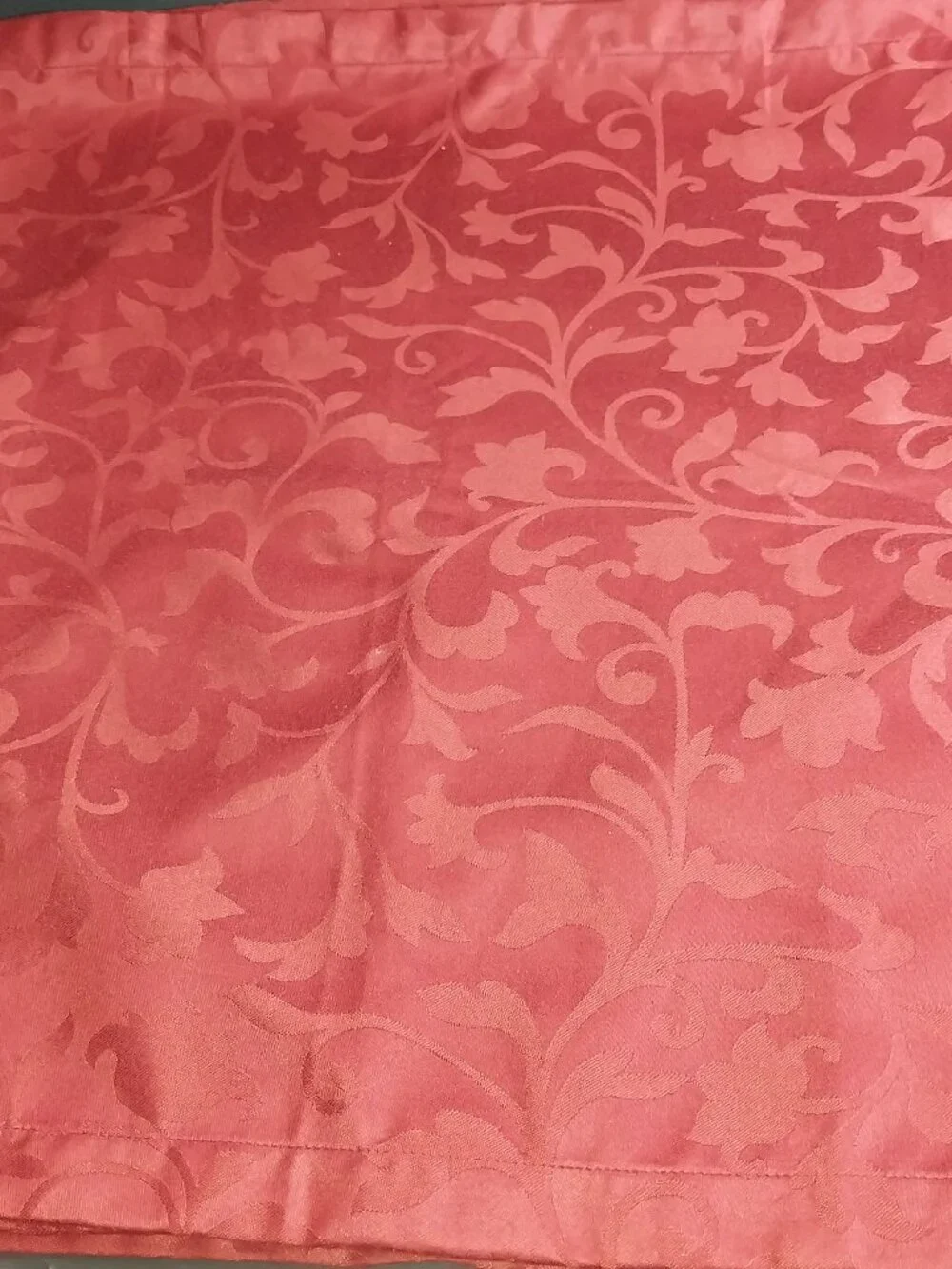 Sferra Orchard Napkins Cinnabar Red Vine Pattern Set of 12